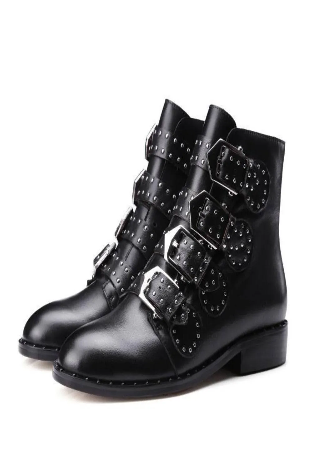 Flat Ankle Boots In Black