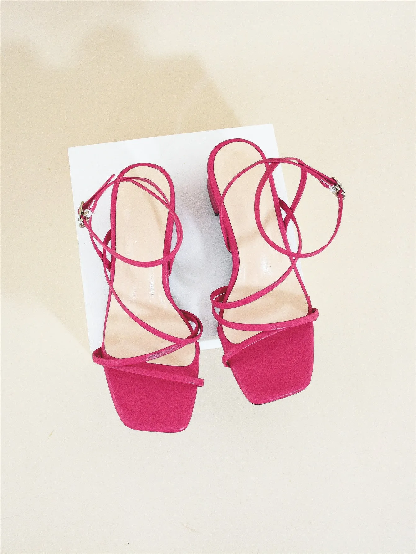 Minimalist Buckle Decor Ankle Strap Sandals