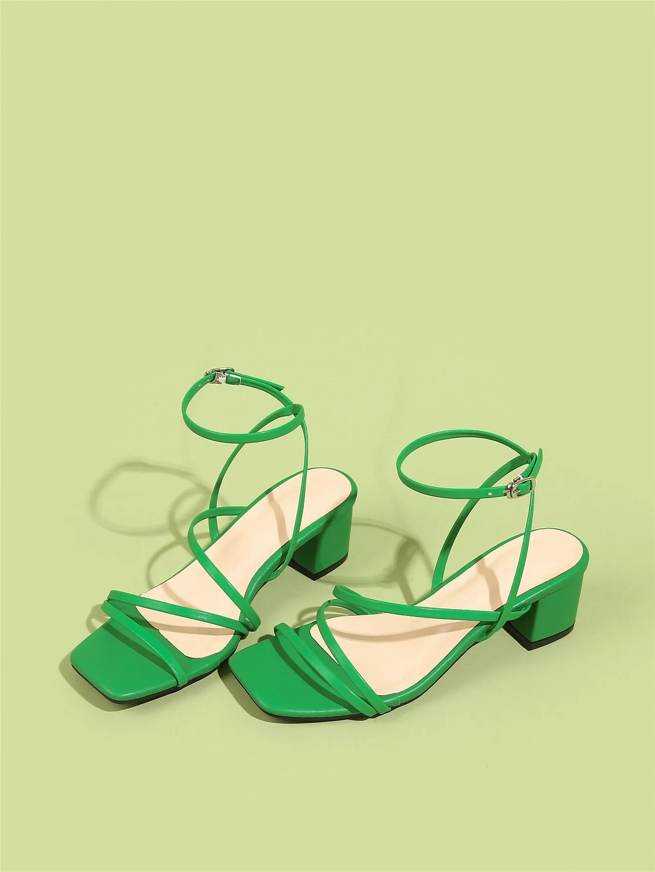 Minimalist Buckle Decor Ankle Strap Sandals