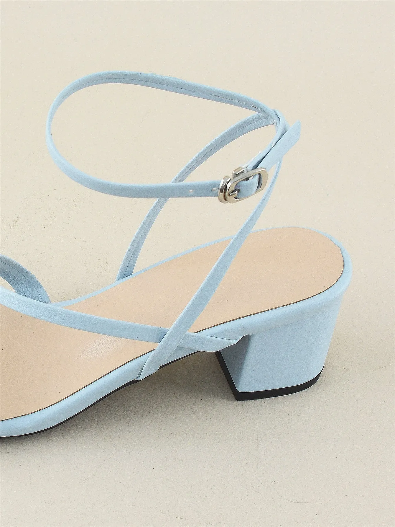 Minimalist Buckle Decor Ankle Strap Sandals