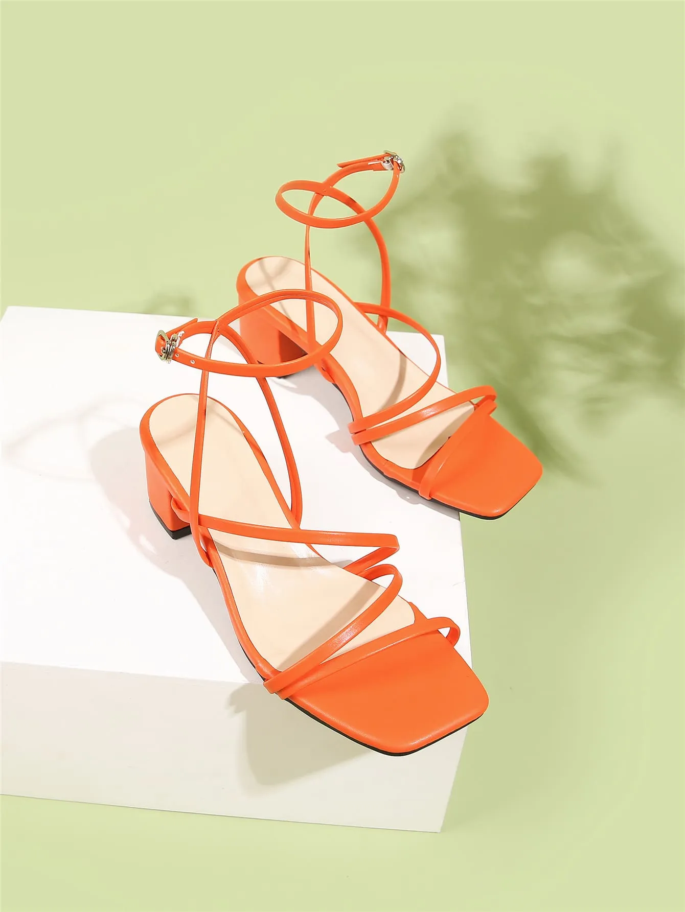 Minimalist Buckle Decor Ankle Strap Sandals