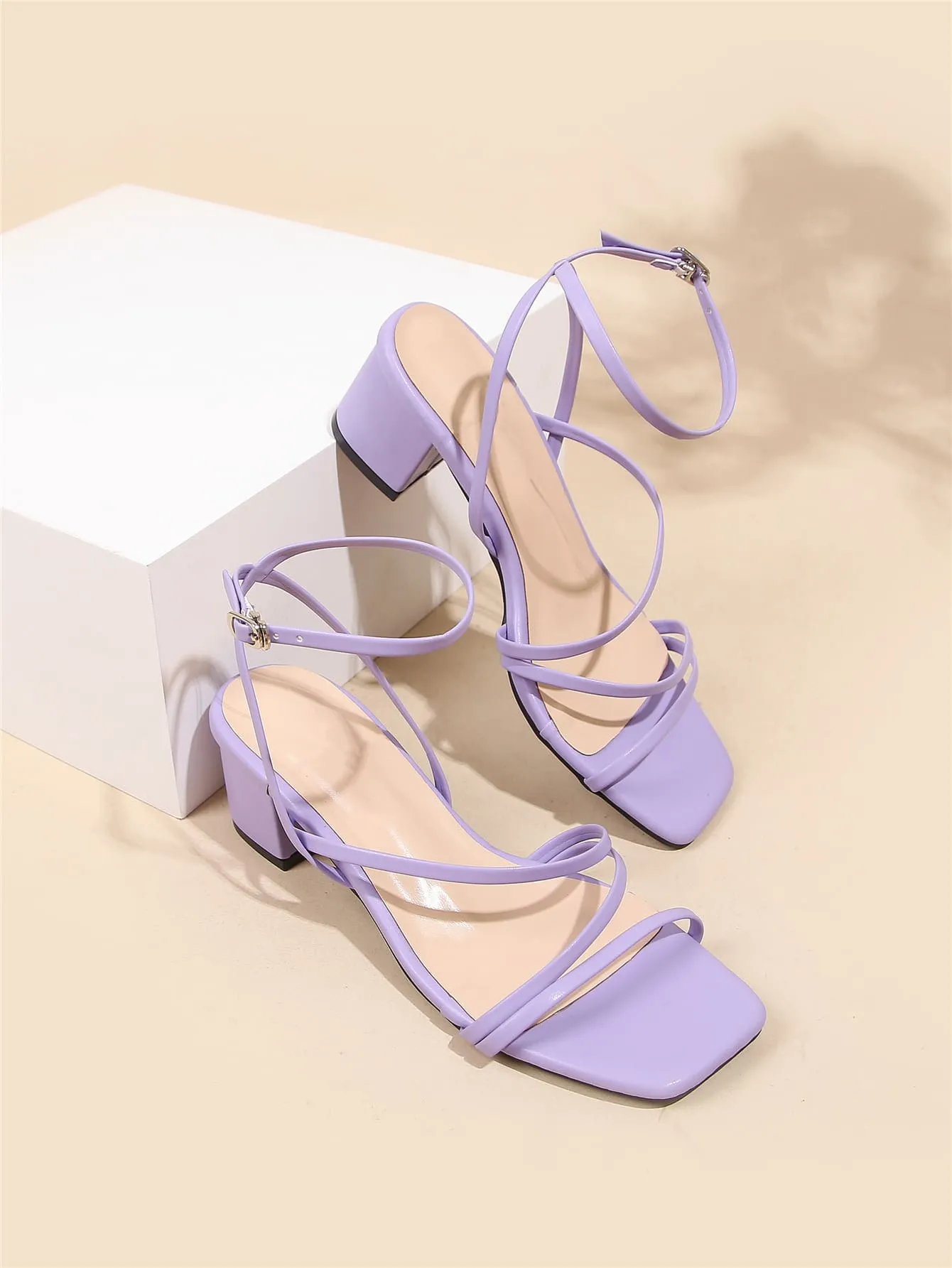 Minimalist Buckle Decor Ankle Strap Sandals