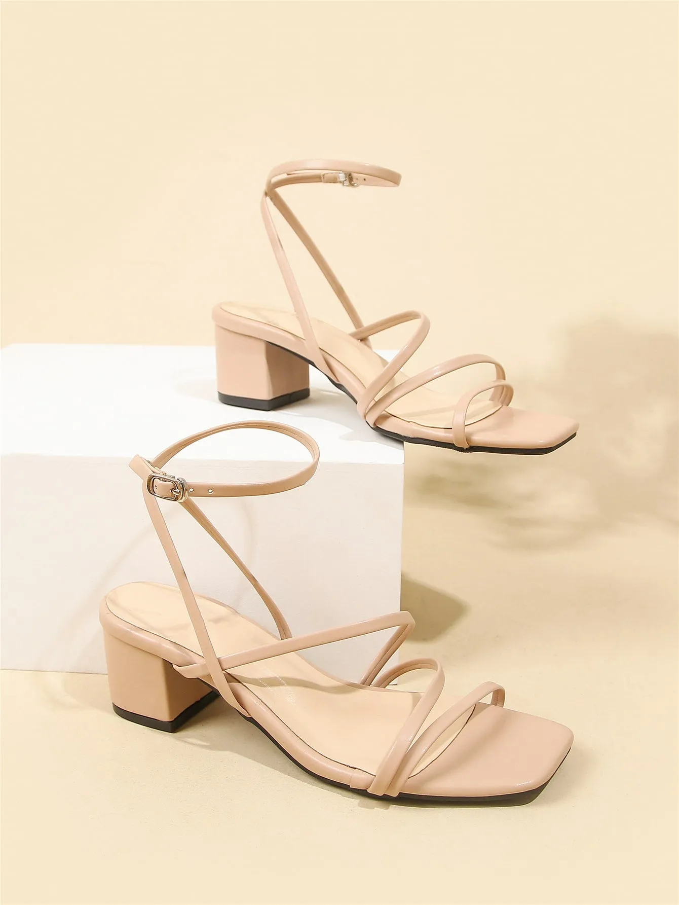 Minimalist Buckle Decor Ankle Strap Sandals