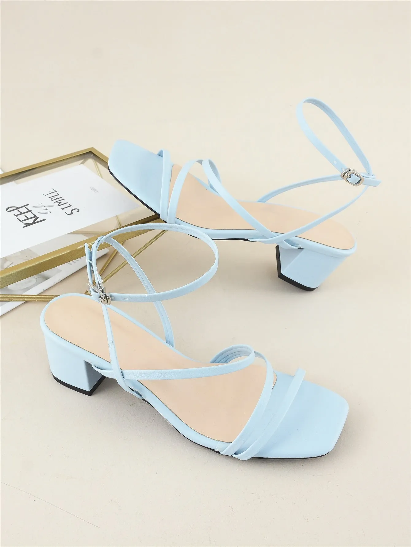 Minimalist Buckle Decor Ankle Strap Sandals