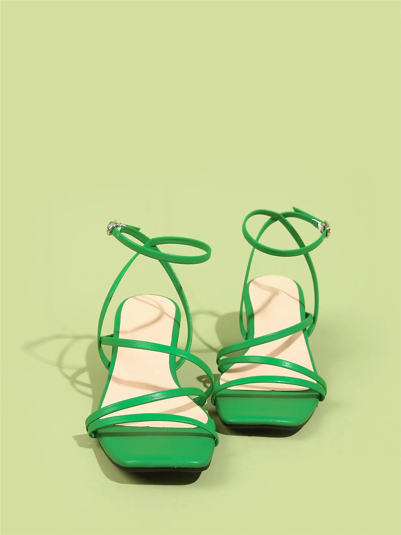 Minimalist Buckle Decor Ankle Strap Sandals