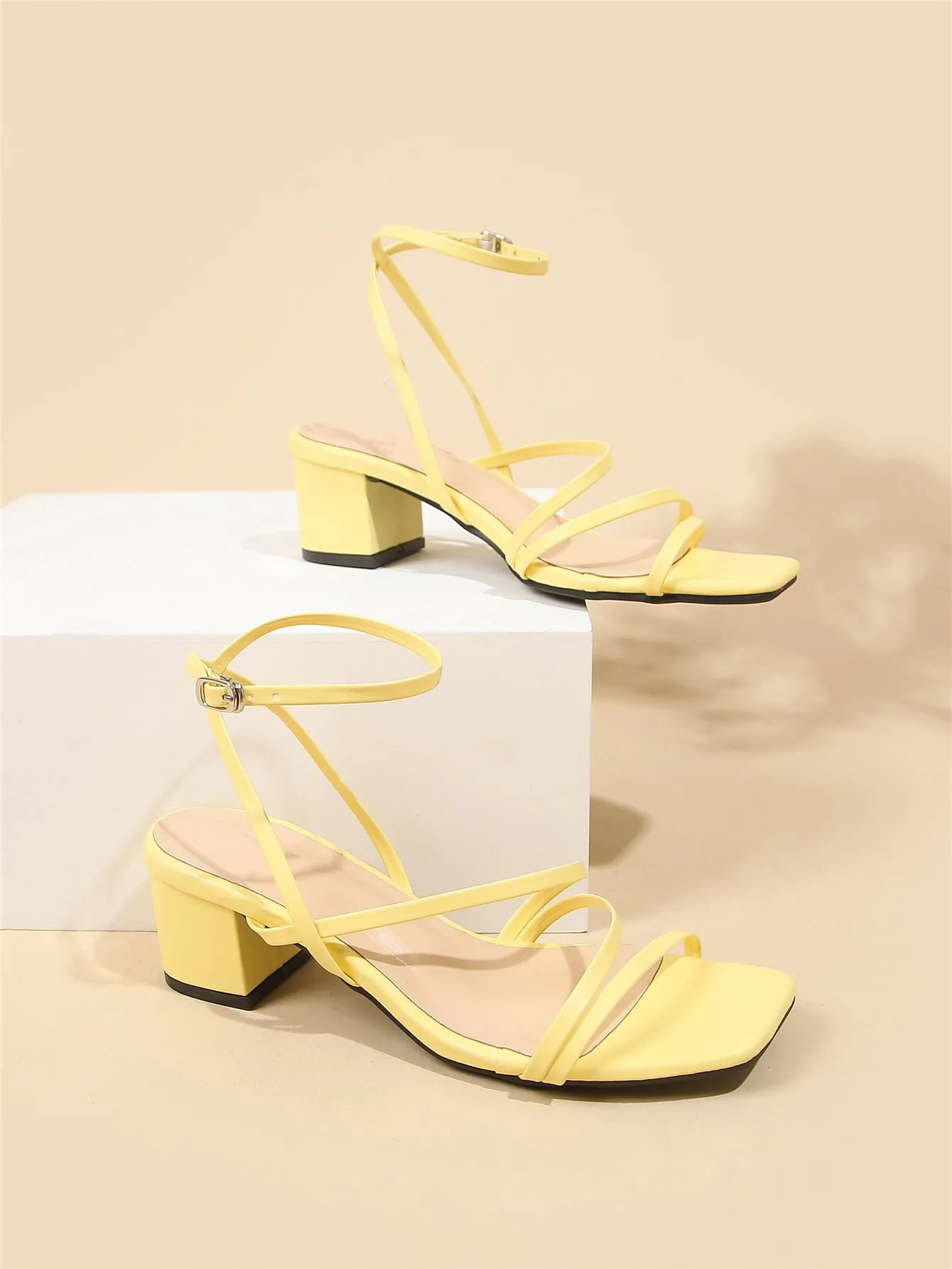 Minimalist Buckle Decor Ankle Strap Sandals