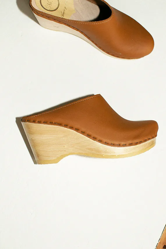 Palomino New School Wedge